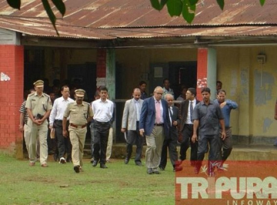 Attack on judiciary :Three senior leaders of CPI(M)  surrenders before court  after 34 days of registering case